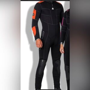 W2 7mm Back-Zip Fullsuit Weatherproof Black and Orange diving suit